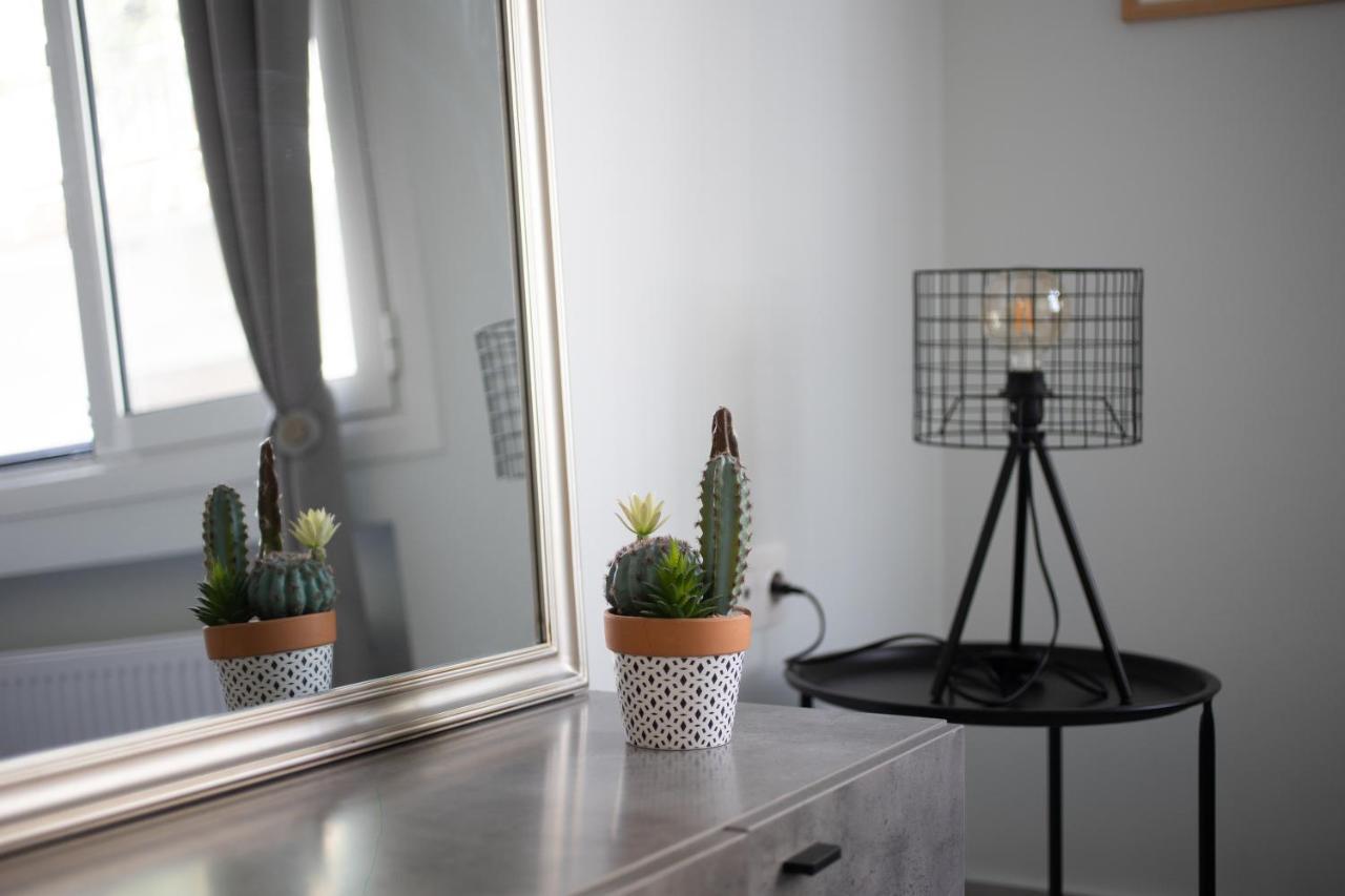 Newly Renovated Cozy Studio Downtown Atena Exterior foto