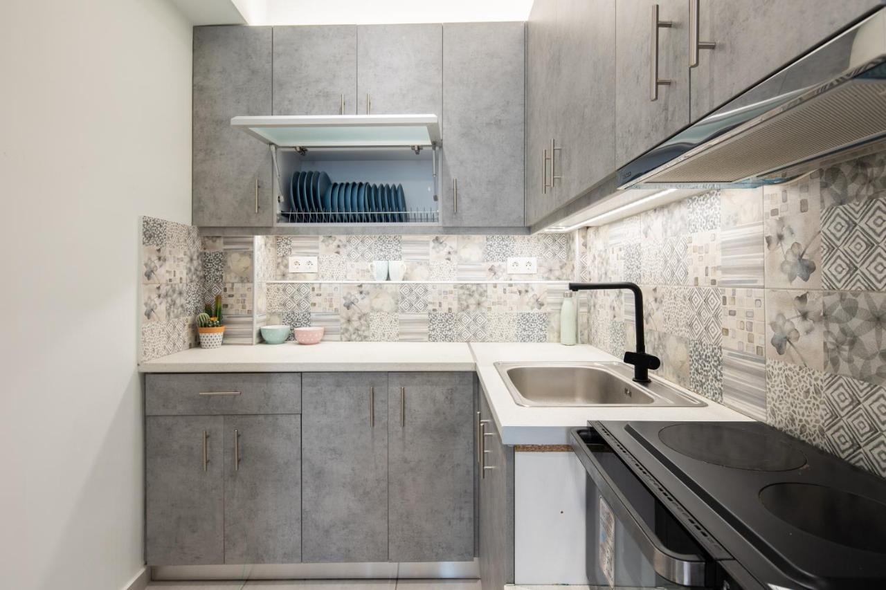 Newly Renovated Cozy Studio Downtown Atena Exterior foto