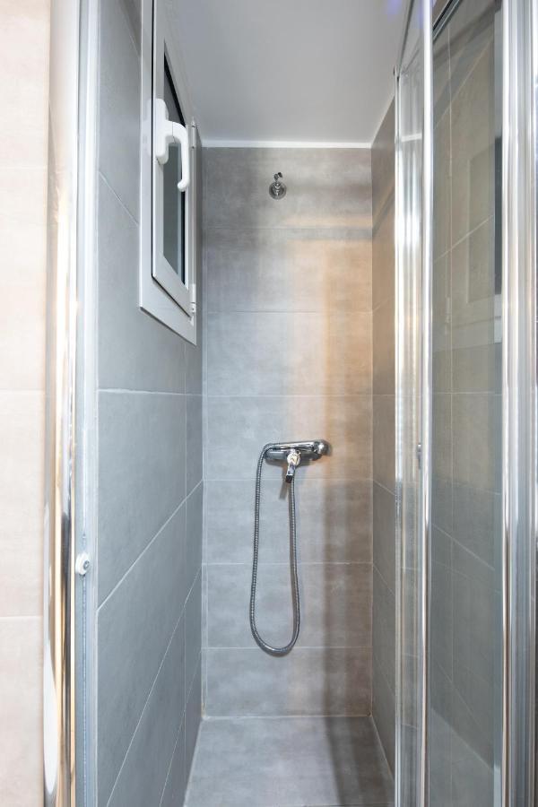 Newly Renovated Cozy Studio Downtown Atena Exterior foto